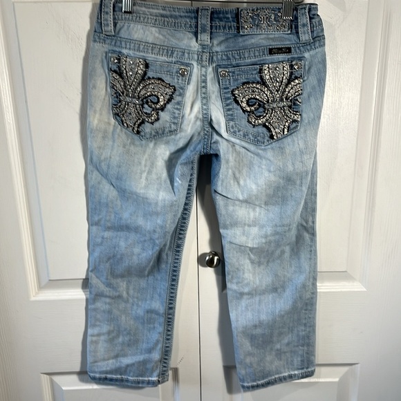 Miss Me capris - Picture 1 of 9